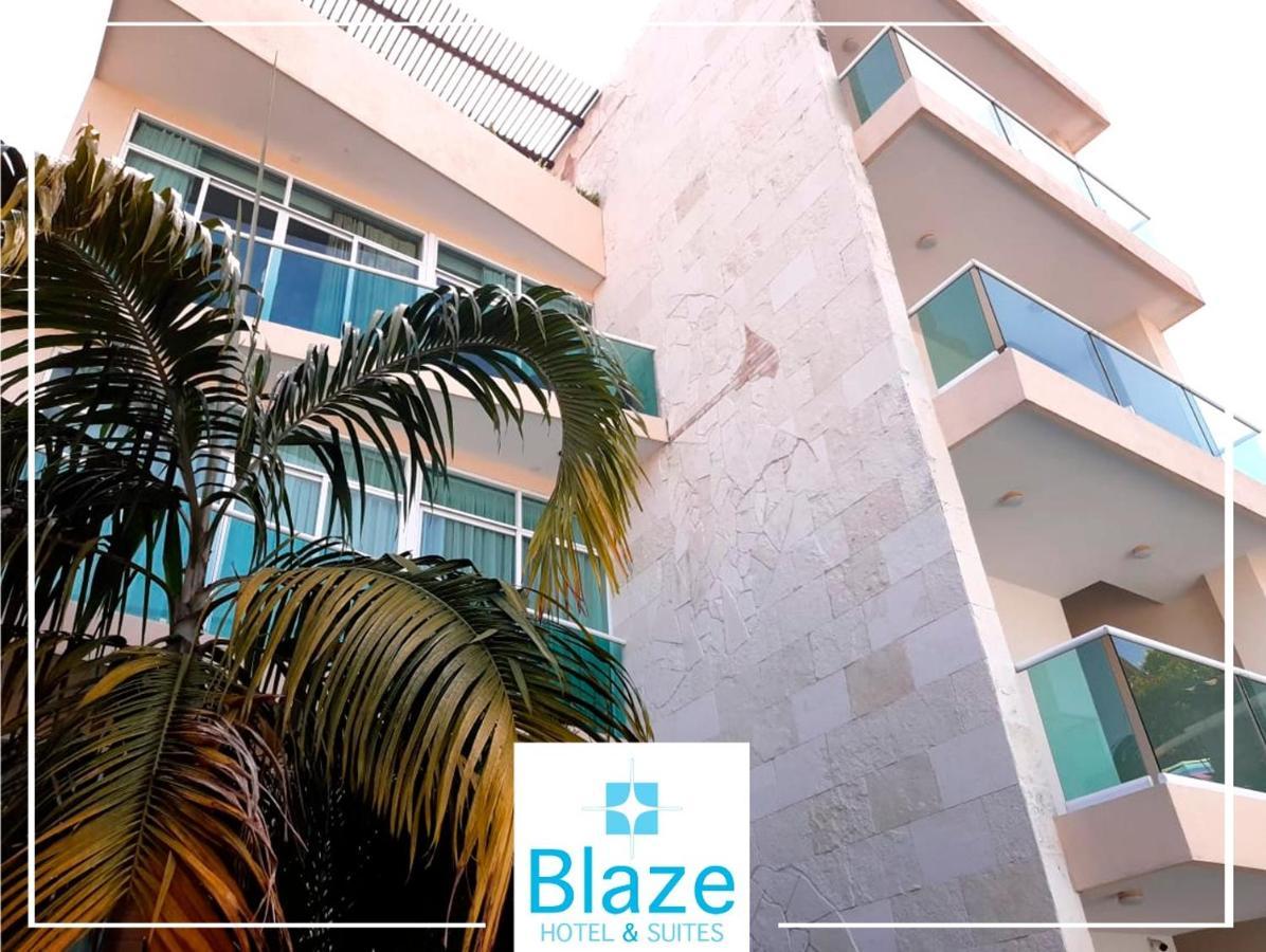 Blaze Hotel & Suites Пуэрто-Вальярта Экстерьер фото
