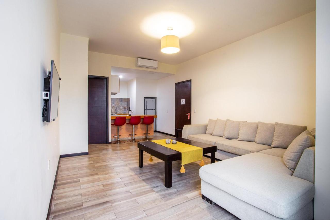 Blaze Hotel & Suites Пуэрто-Вальярта Экстерьер фото