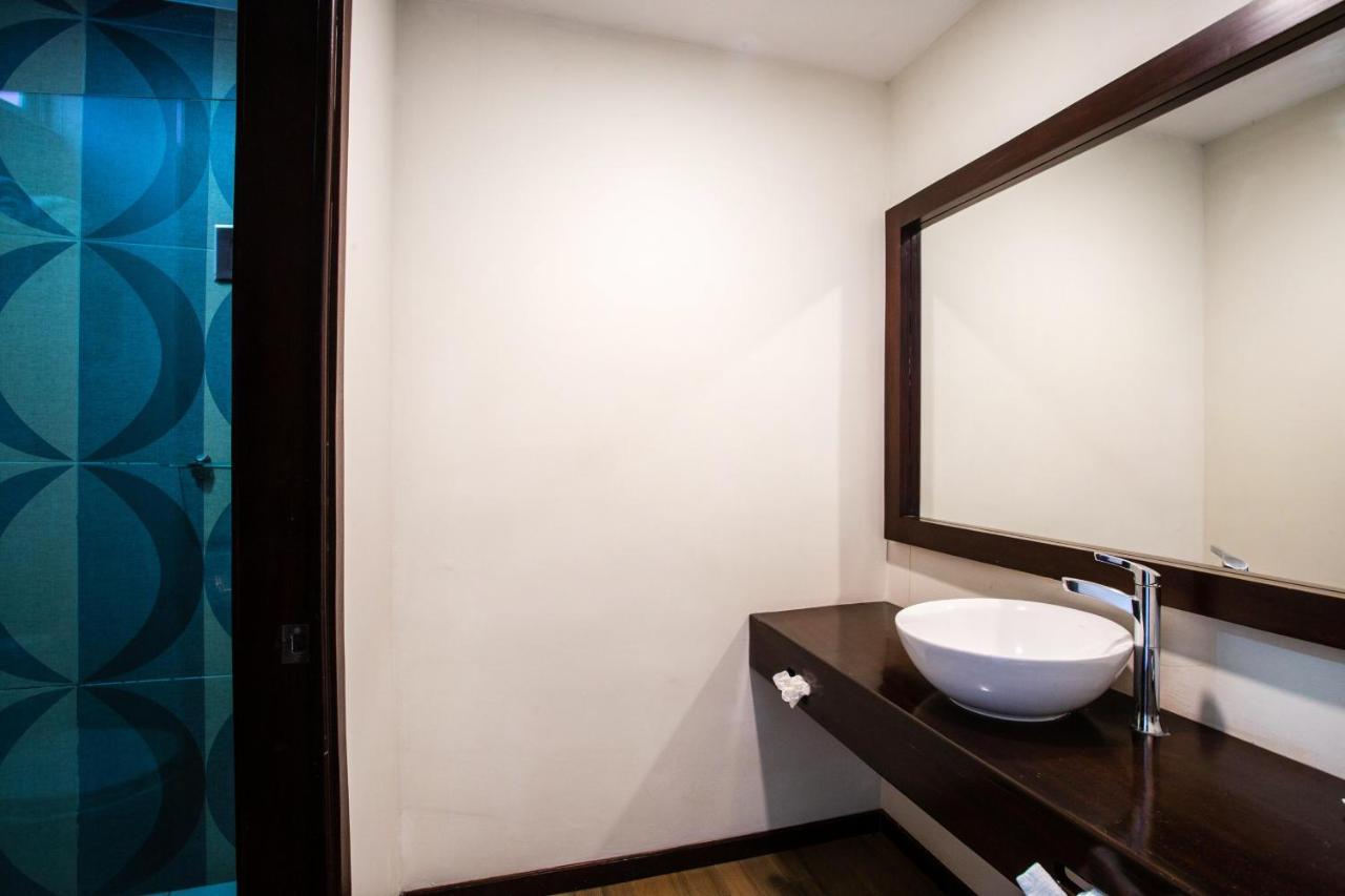 Blaze Hotel & Suites Пуэрто-Вальярта Экстерьер фото
